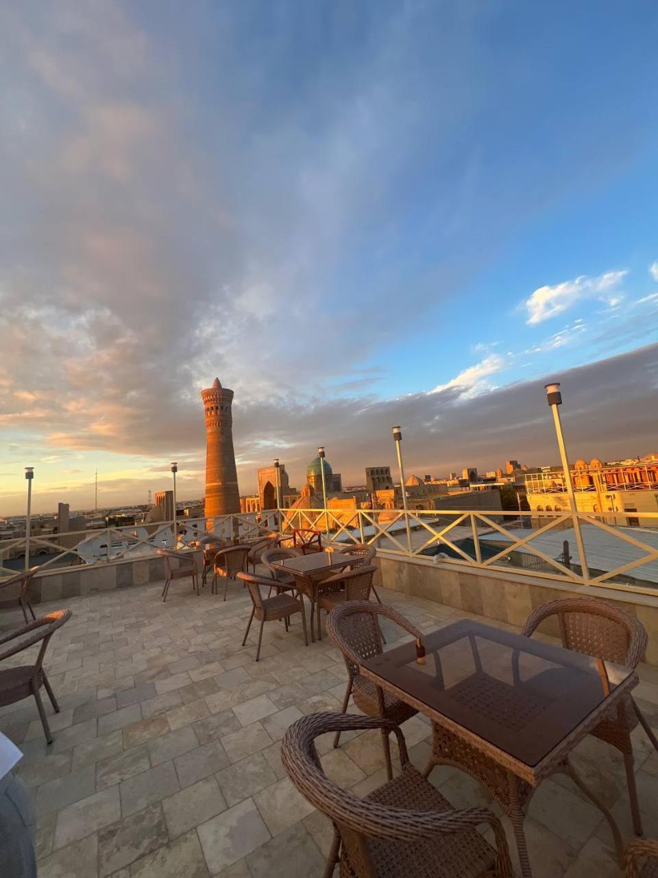 Poyi Kalon Teracce Hotel حلال Bukhara Exterior photo